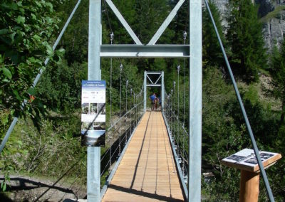 Construction d’une passerelle piétonne